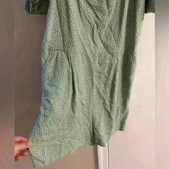 Loft beach romper polka dot square neck with pockets ruched back. Large. NWT - Picture 3 of 11